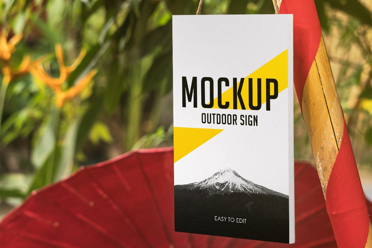 Free Outdoor Sign Mockup
