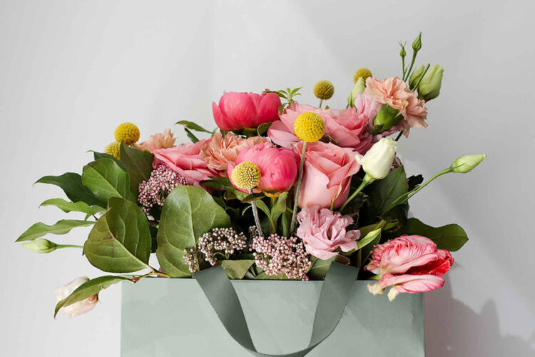 Flowers Bag Mockup Feature Image